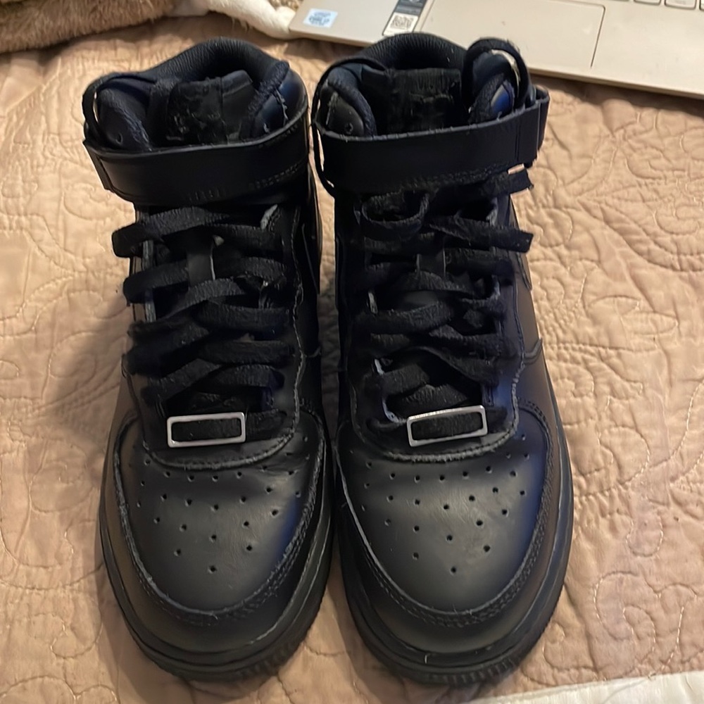 Black Nike Air Force